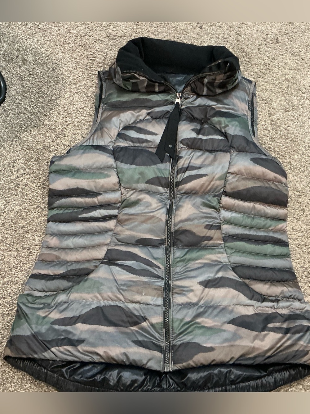 lululemon athletica Camo Quilted Puffer Vest in Green & Gray